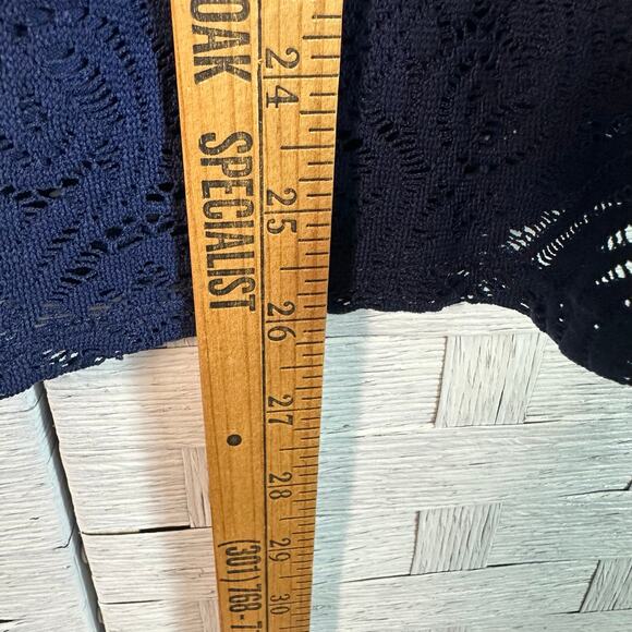 Roz & Ali navy blue lace overlay blouse Bell sleeve bohemian feminine plus siz
￼ - Picture 7 of 9